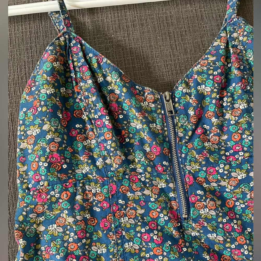 Floral dress - Picture 2 of 3